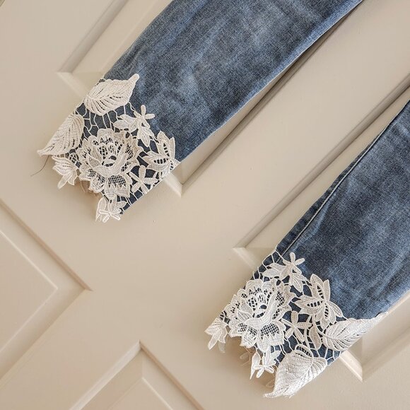 Soho New York & Company White Lace Crochet Ankle Skinny Jeans Blue Stretch - Picture 9 of 14
